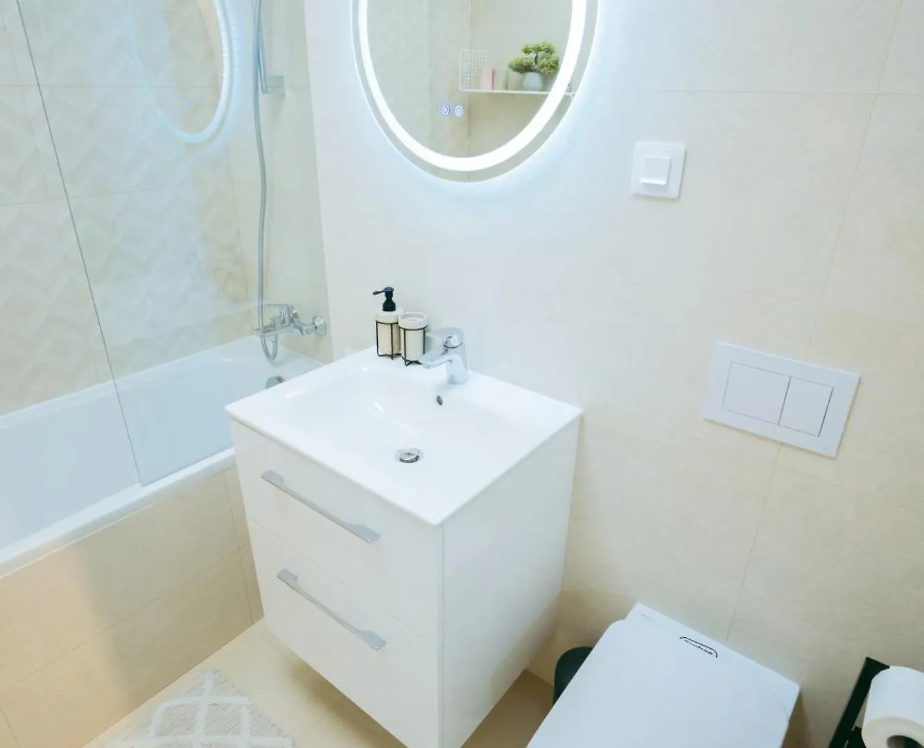 Metropolitan Marvel Apartment Bucharest